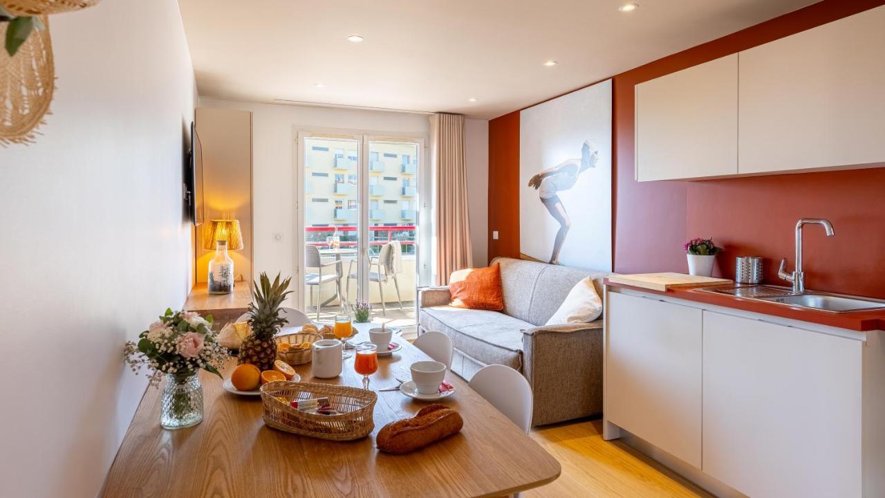 Kaliope Hotel & Residence By Oustal Del Mar Le Lavandou Bagian luar foto