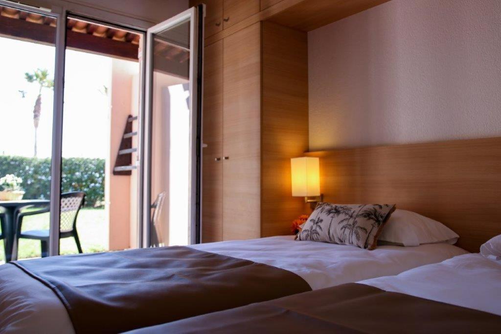 Kaliope Hotel & Residence By Oustal Del Mar Le Lavandou Bagian luar foto