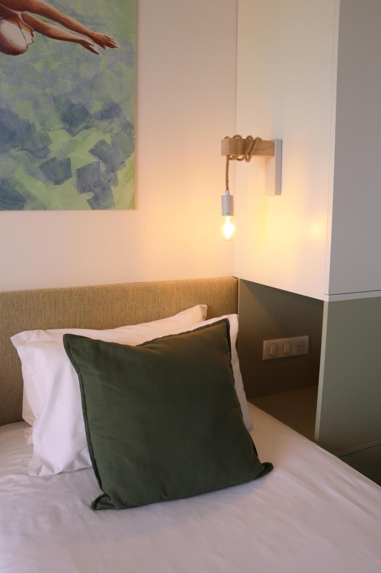 Kaliope Hotel & Residence By Oustal Del Mar Le Lavandou Bagian luar foto